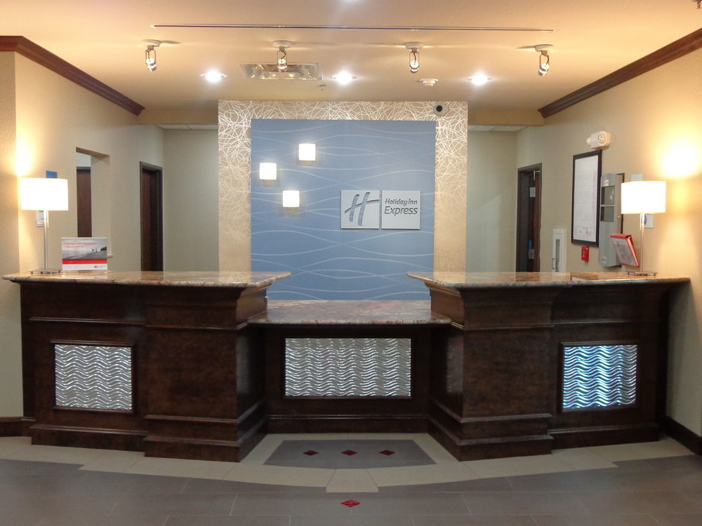 Holiday Inn Express And Suites Lubbock South By Ihg Exterior foto